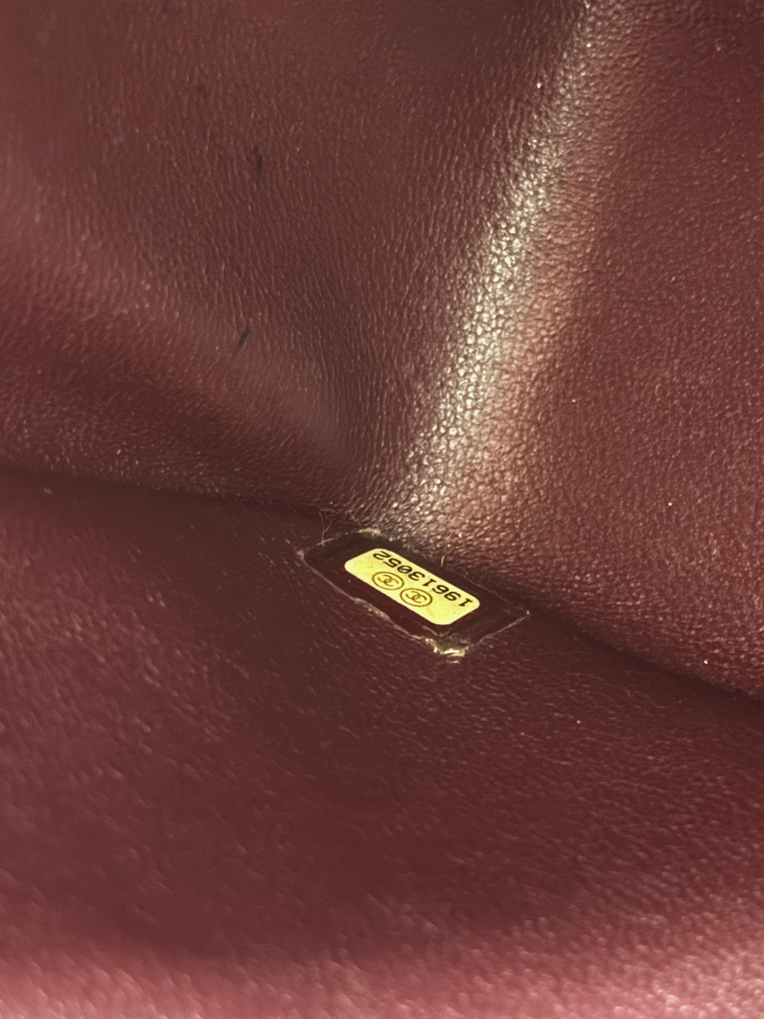 Clásica Jumbo Lambskin Negra