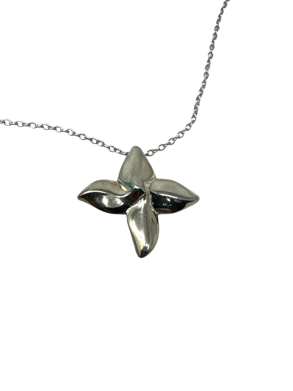 Collar Flower Petal