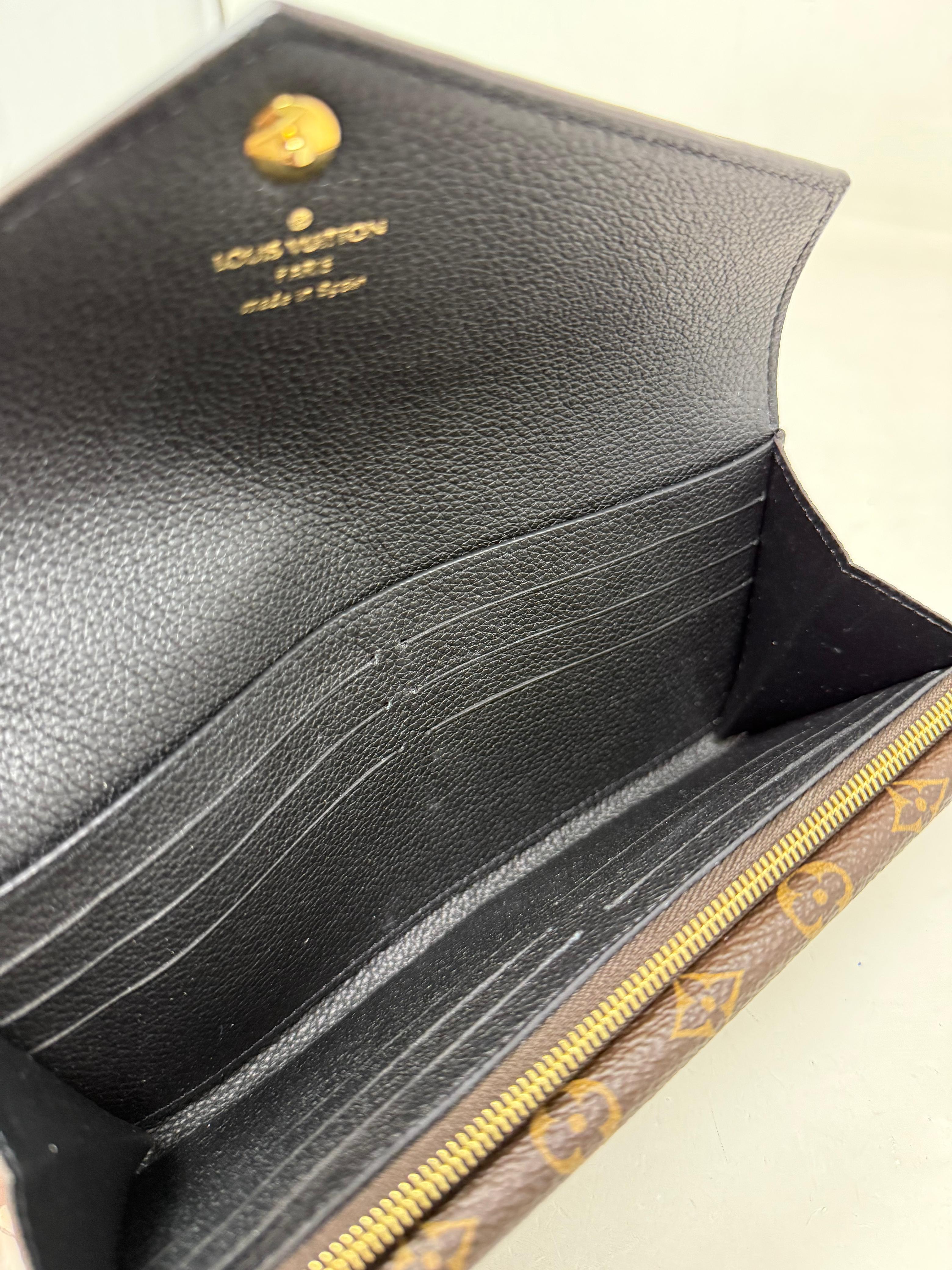 Double V Wallet
