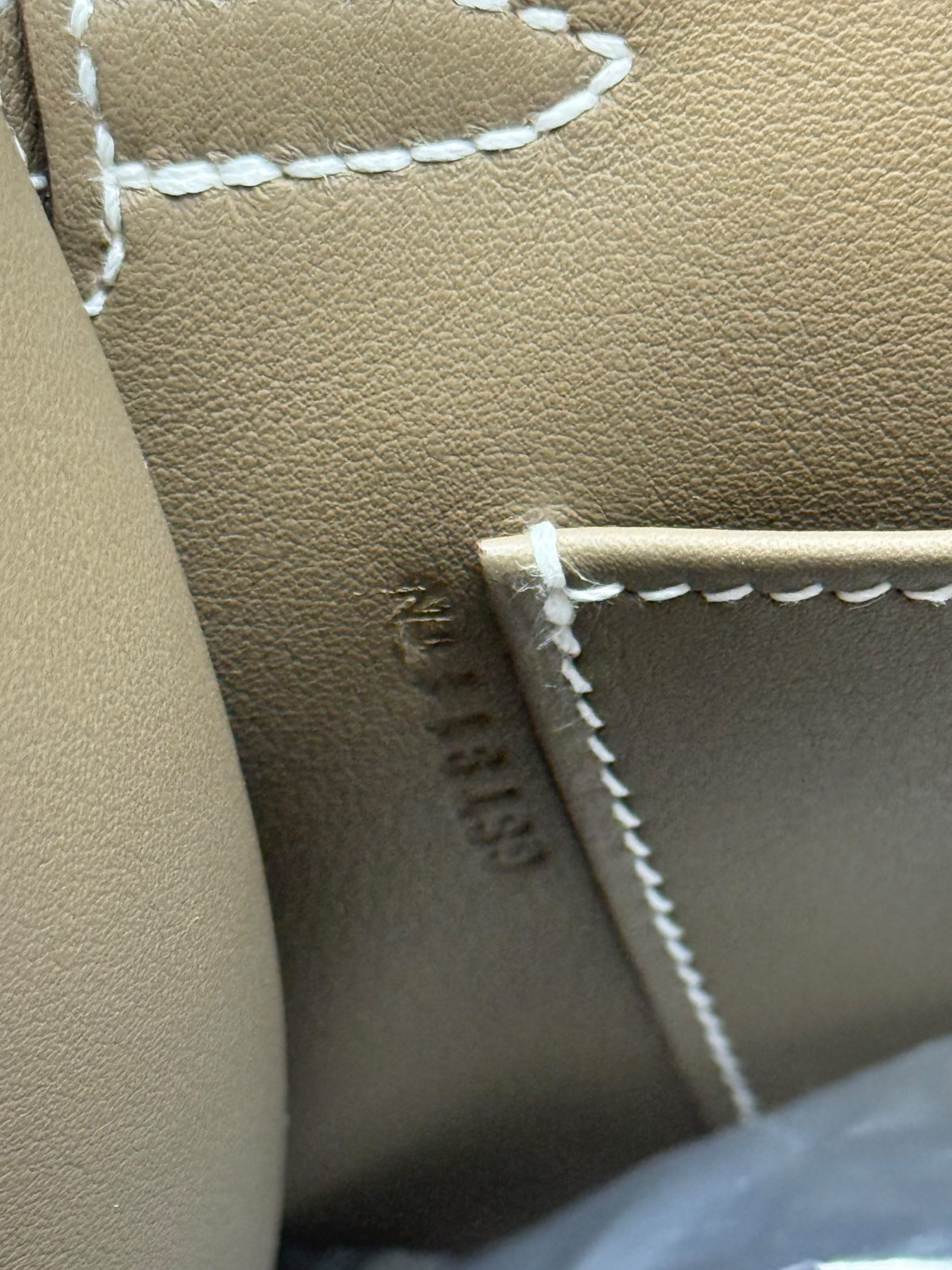Kelly Pochette