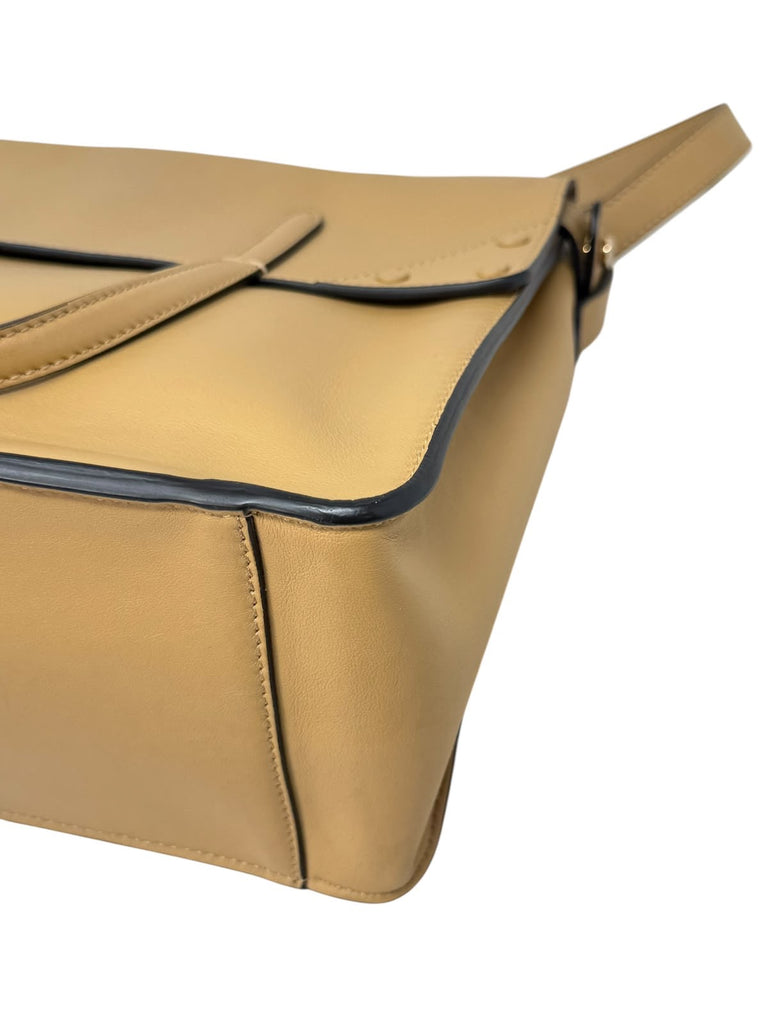 Flip Tote