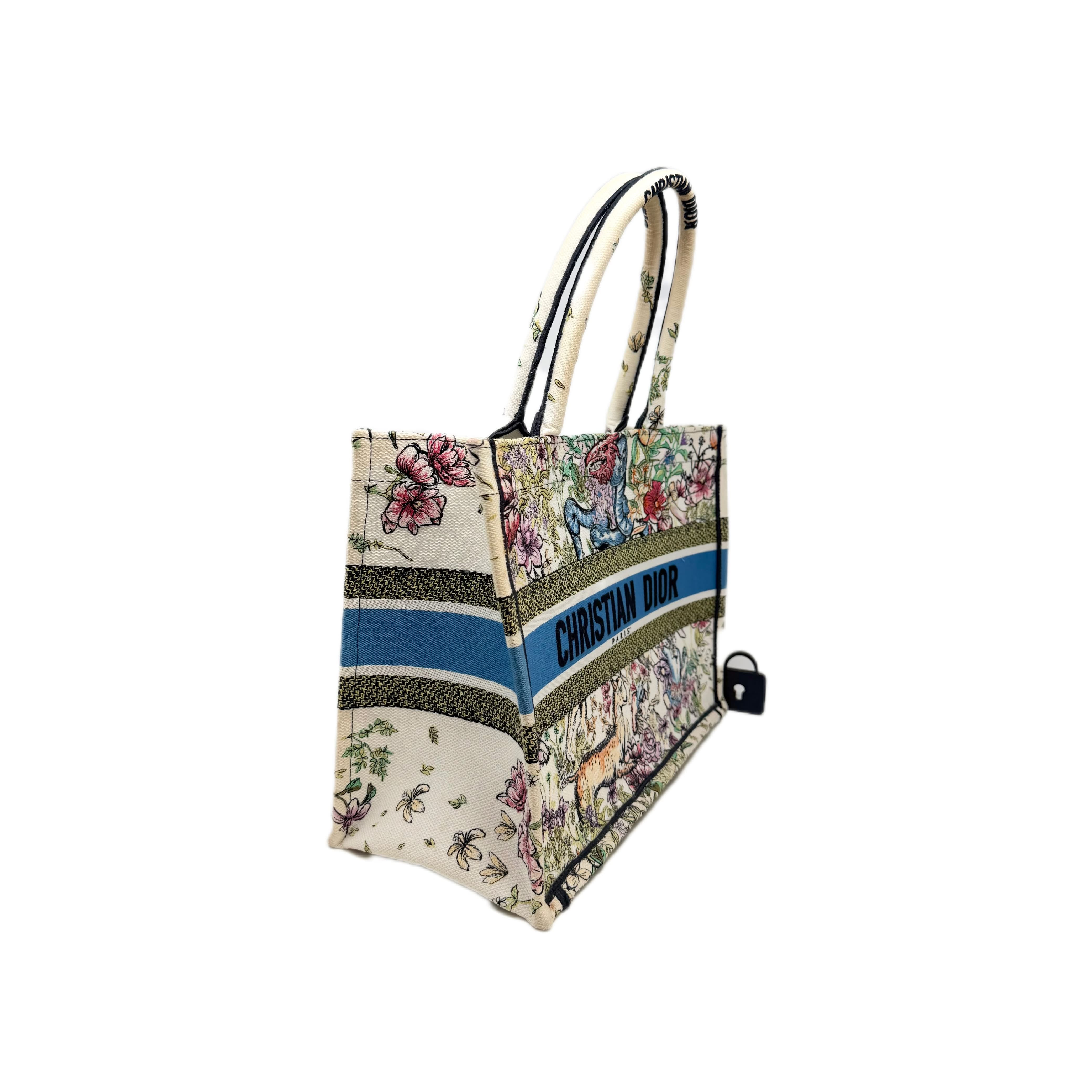 Book Tote Medium
