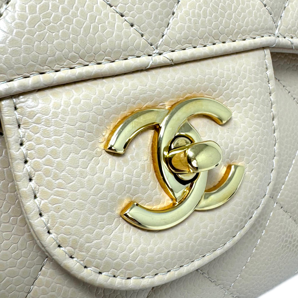 Clásica Jumbo Caviar Nude