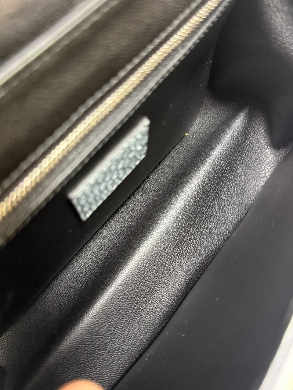 Chain It PM Bag