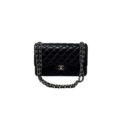 Clásica Jumbo Lambskin Negra