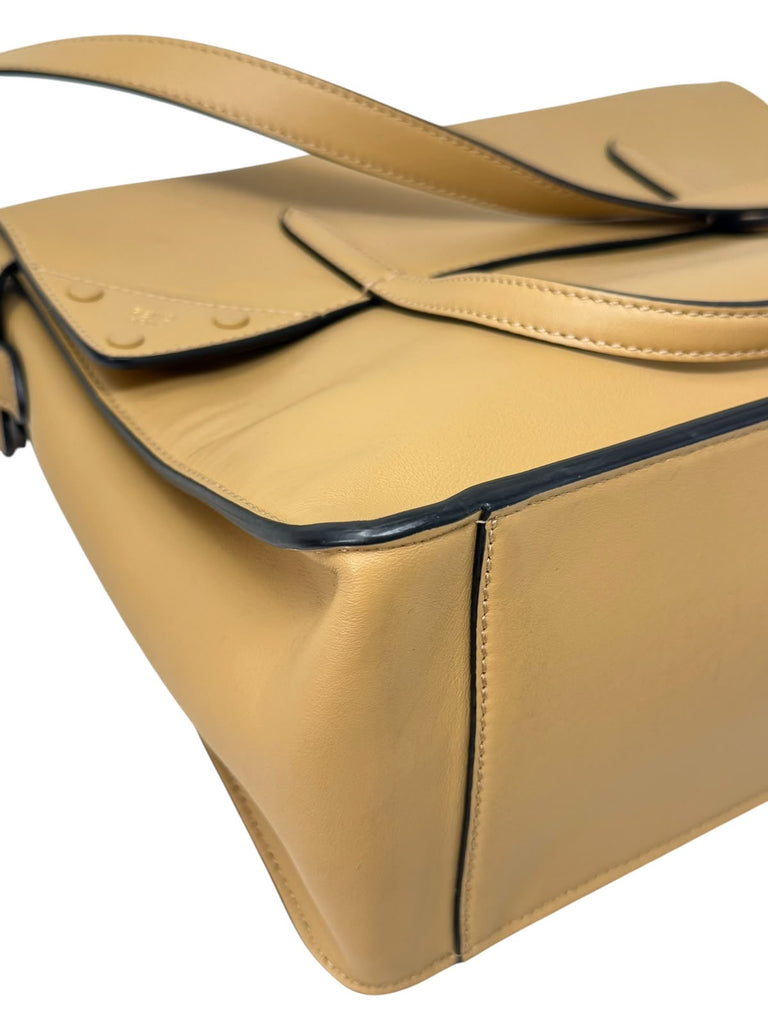 Flip Tote