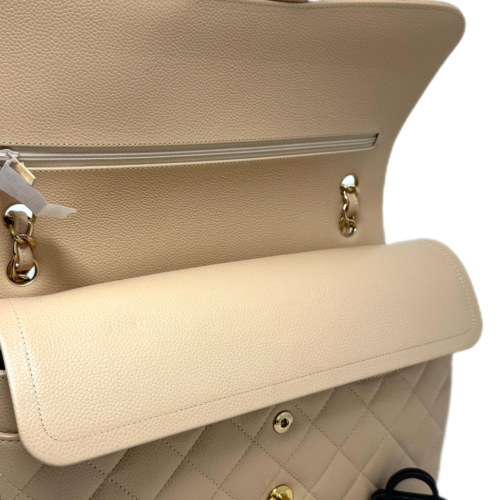 Clásica Jumbo Caviar Nude