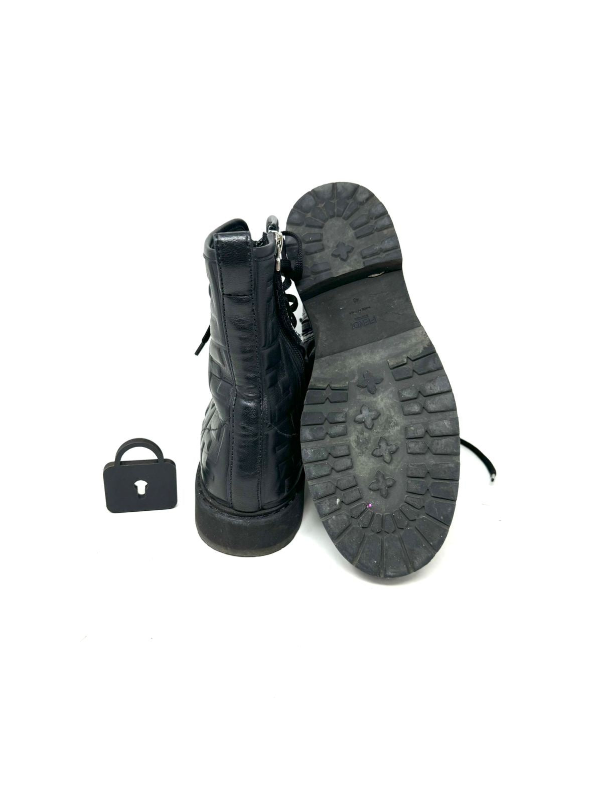 Boots T40 Eu