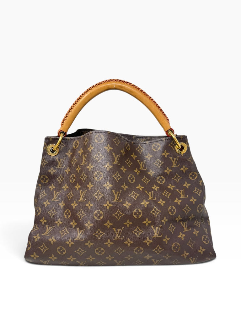 Artsy Monogram MM