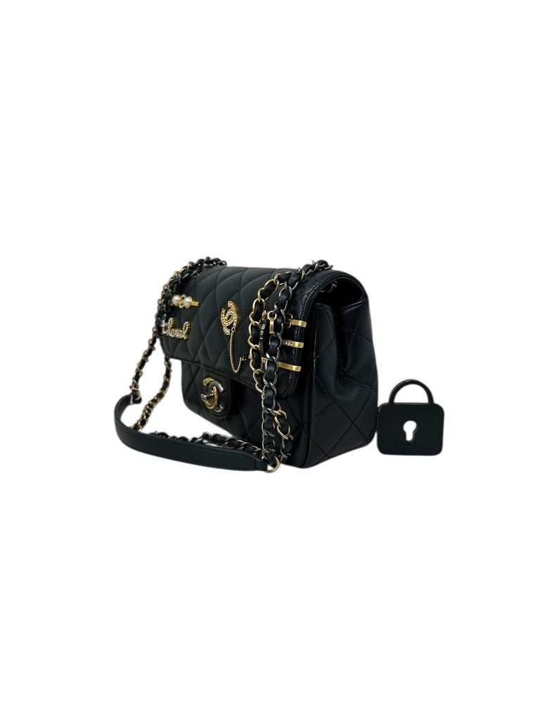 Clásica Flap Bag Charms