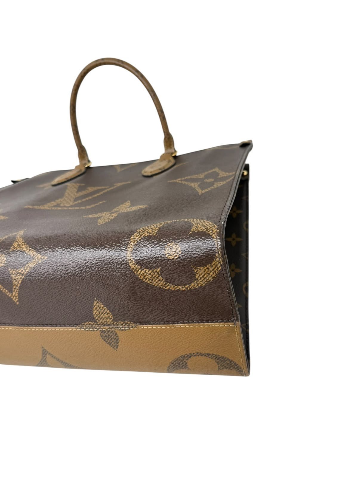 On-The-Go Monogram Giant