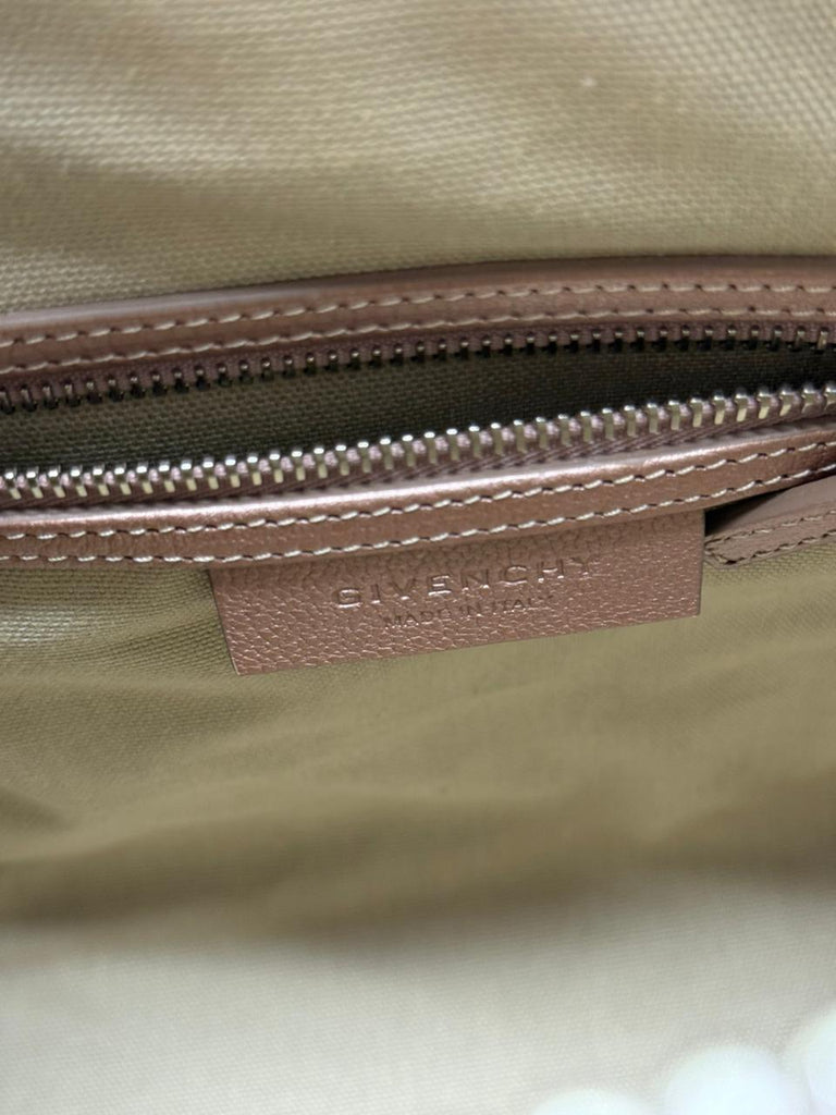 Antigona Rosegold