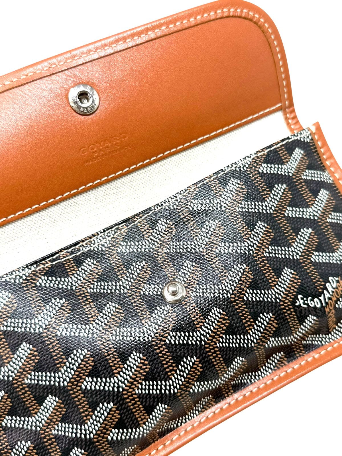 Pouch