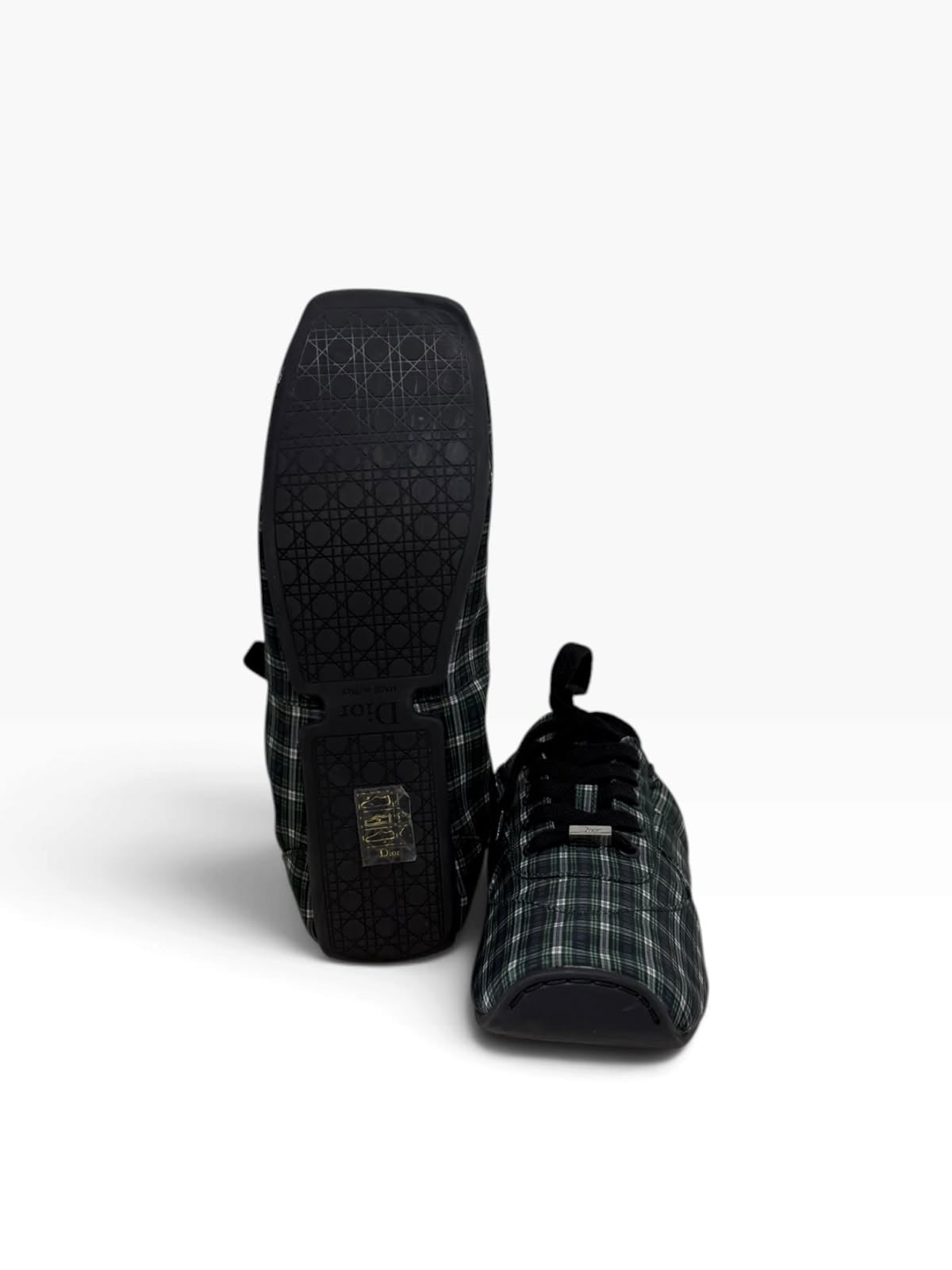 Sneakers T37.5 Eu