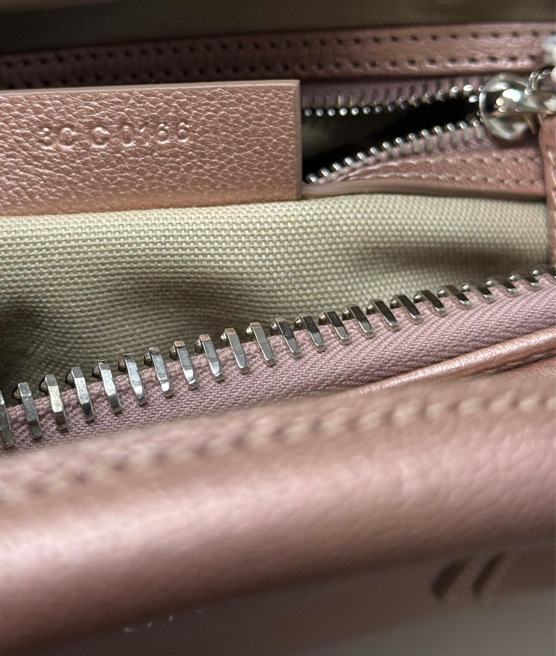 Antigona Rosegold