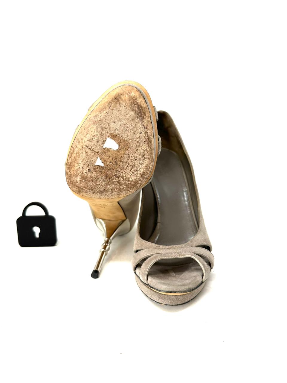 Gucci Peep Toe T37 Eu