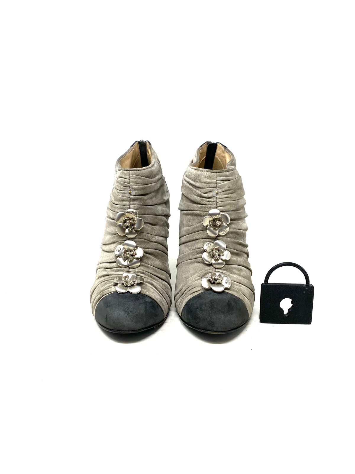 Chanel Suede Ankle Boots T37.5